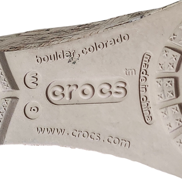 Crocs Black and Tan A-leigh Leather Wedge Sandals. Sz. 9 - Picture 8 of 8